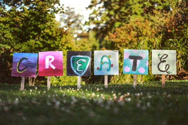Ako rozvíjať kreativitu každý deň: Kľúč k inovácii a osobnému rastu