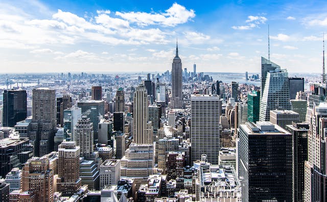 New York City: Mesto, ktoré nikdy nespí, a jeho kulinárske poklady