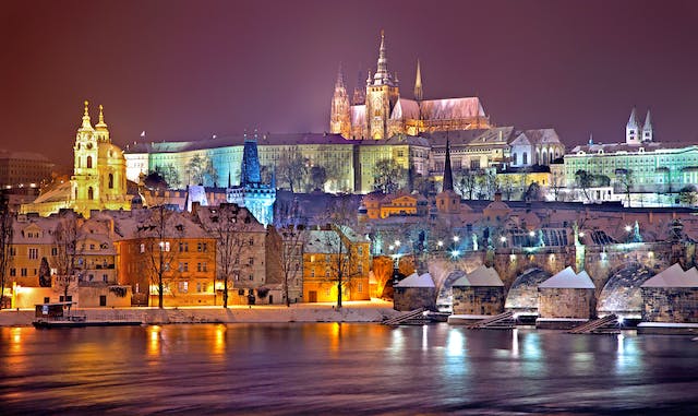 Praha: Mesto s tisíckami tvárí