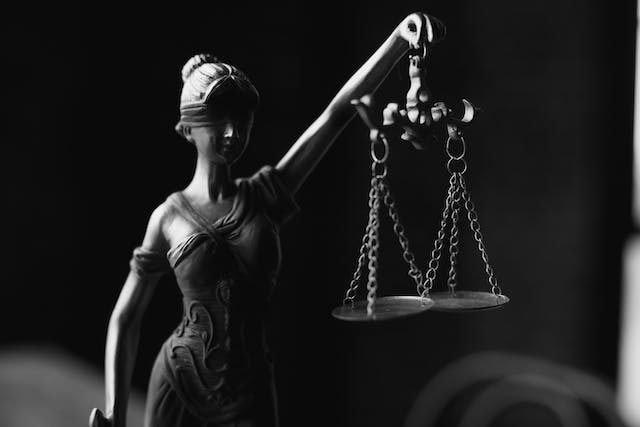 Právo a súdnictvo: Základné fakty a rady pre lepšie porozumenie systému